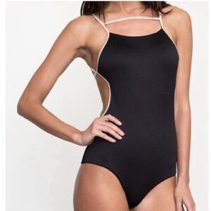 RVCA Women's Frothy Swimsuit, size L